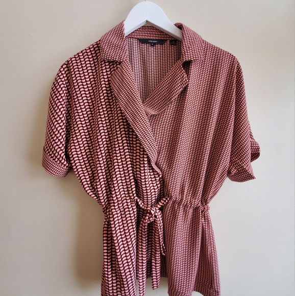 Vero Moda wrapped top with contrast pattern with drawstring- Medium - Picture 1 of 11